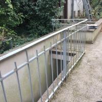 Décapage de rambarde avant peinture
